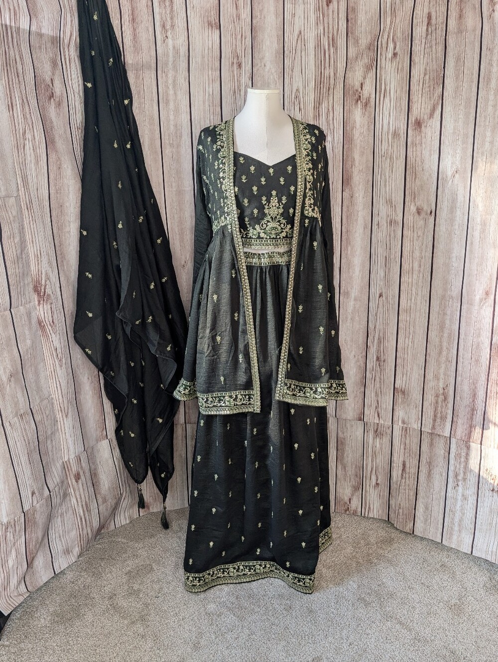 Elegant Dark Olive Green 4-Piece Lehenga Choli Set with Long Jacket